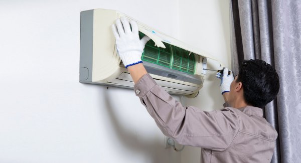 夏季要来了，您家的空调有清理过吗？平时又是如何保养的呢？